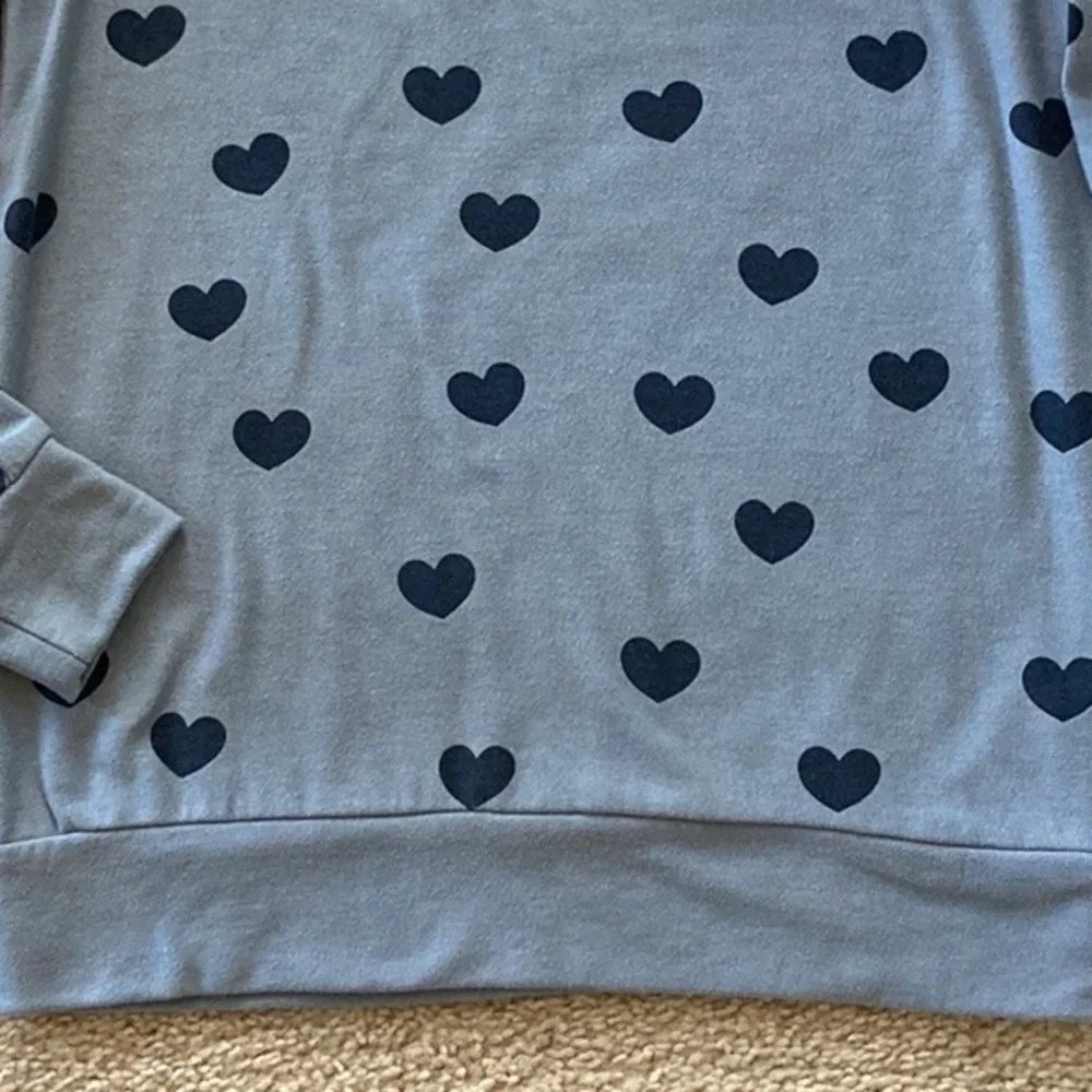 Chaser Hearts Pullover - Picture 5 of 6